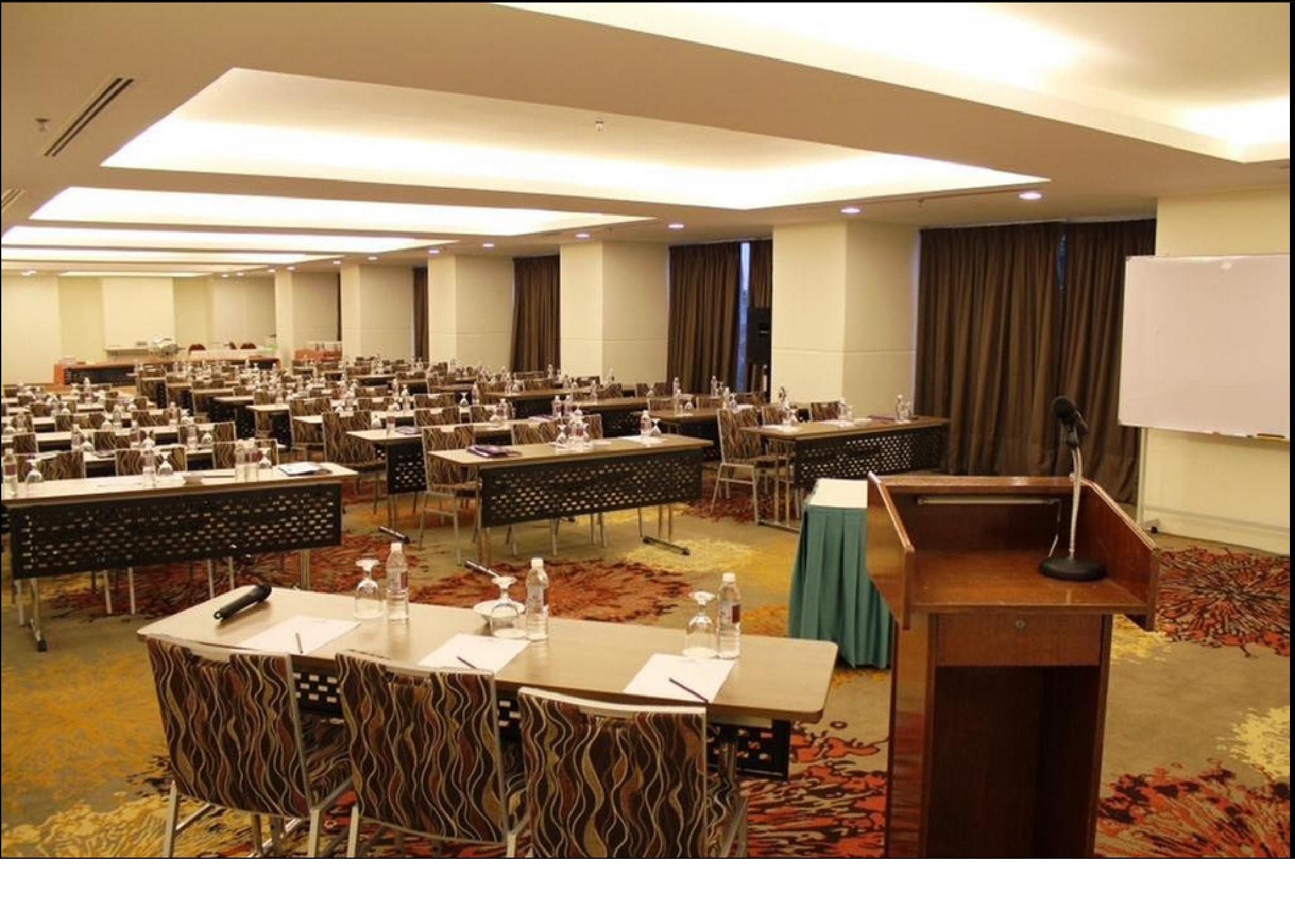 Hotel Royal Куала-Лумпур Экстерьер фото