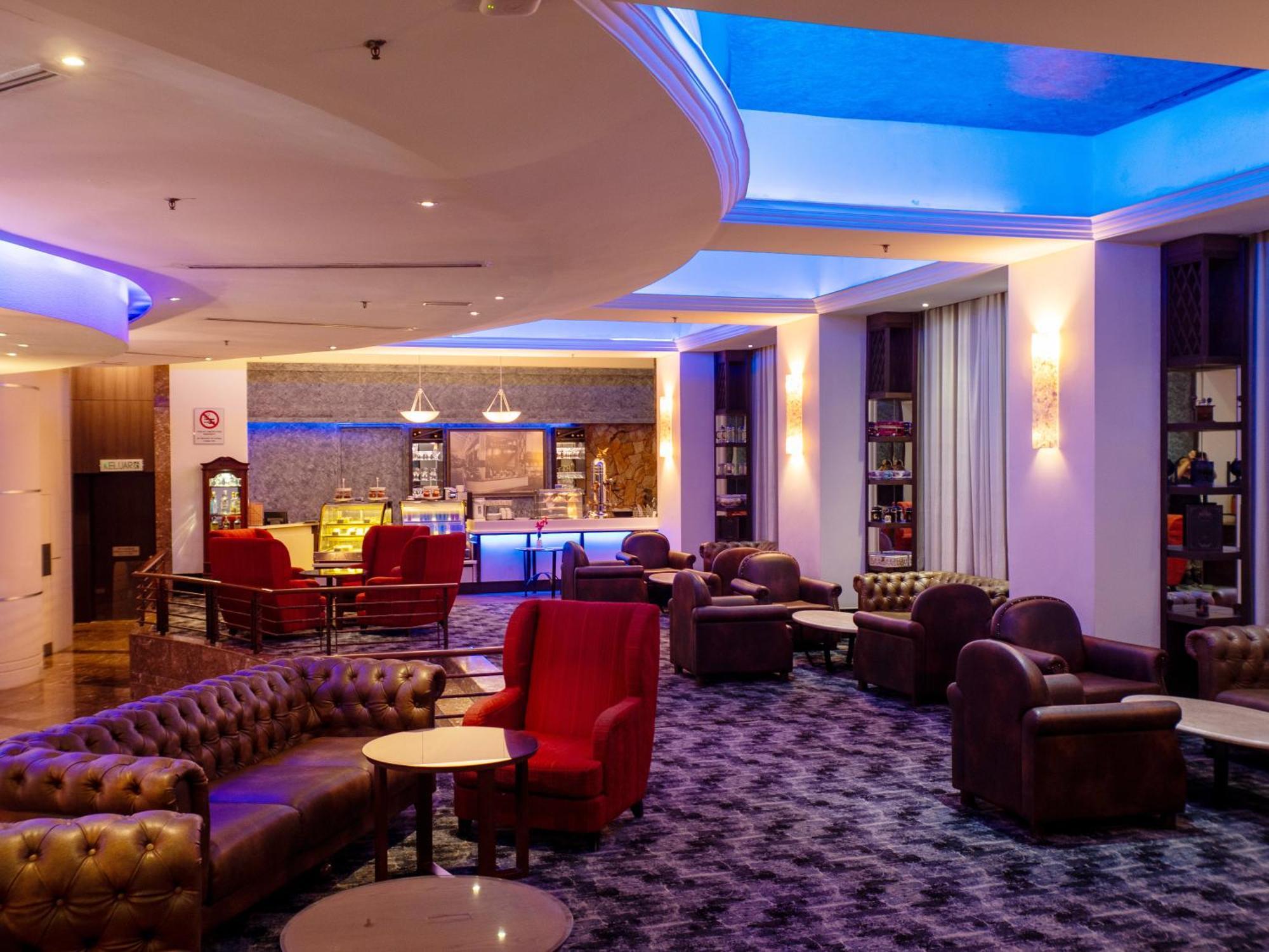 Hotel Royal Куала-Лумпур Экстерьер фото