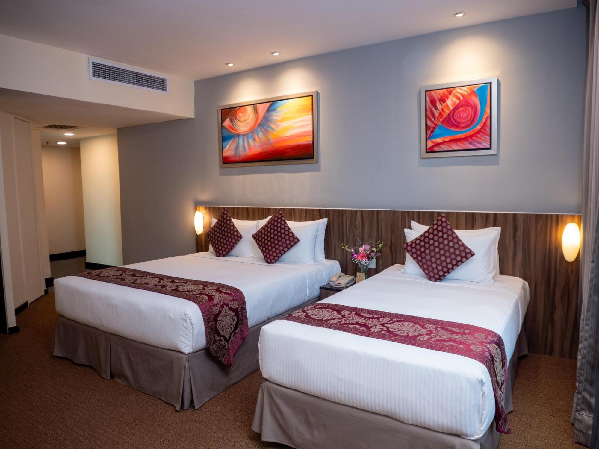 Hotel Royal Куала-Лумпур Экстерьер фото
