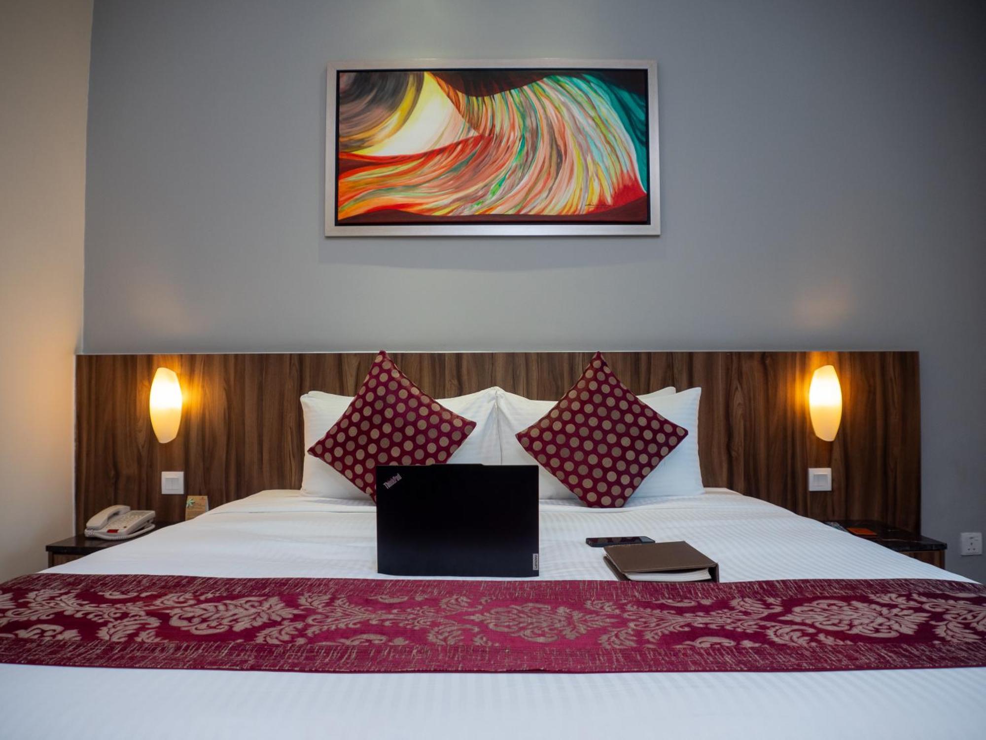 Hotel Royal Куала-Лумпур Экстерьер фото