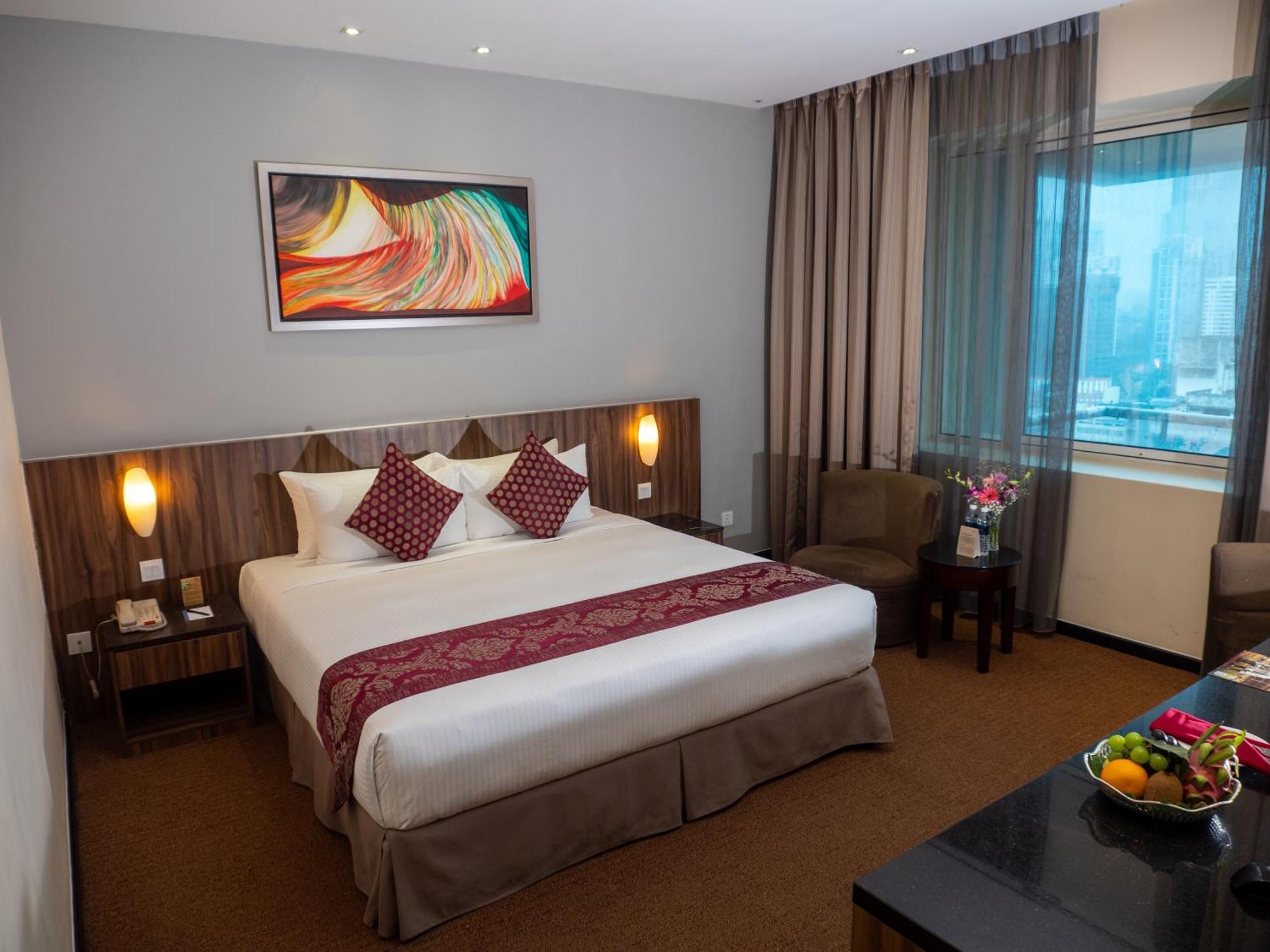 Hotel Royal Куала-Лумпур Экстерьер фото